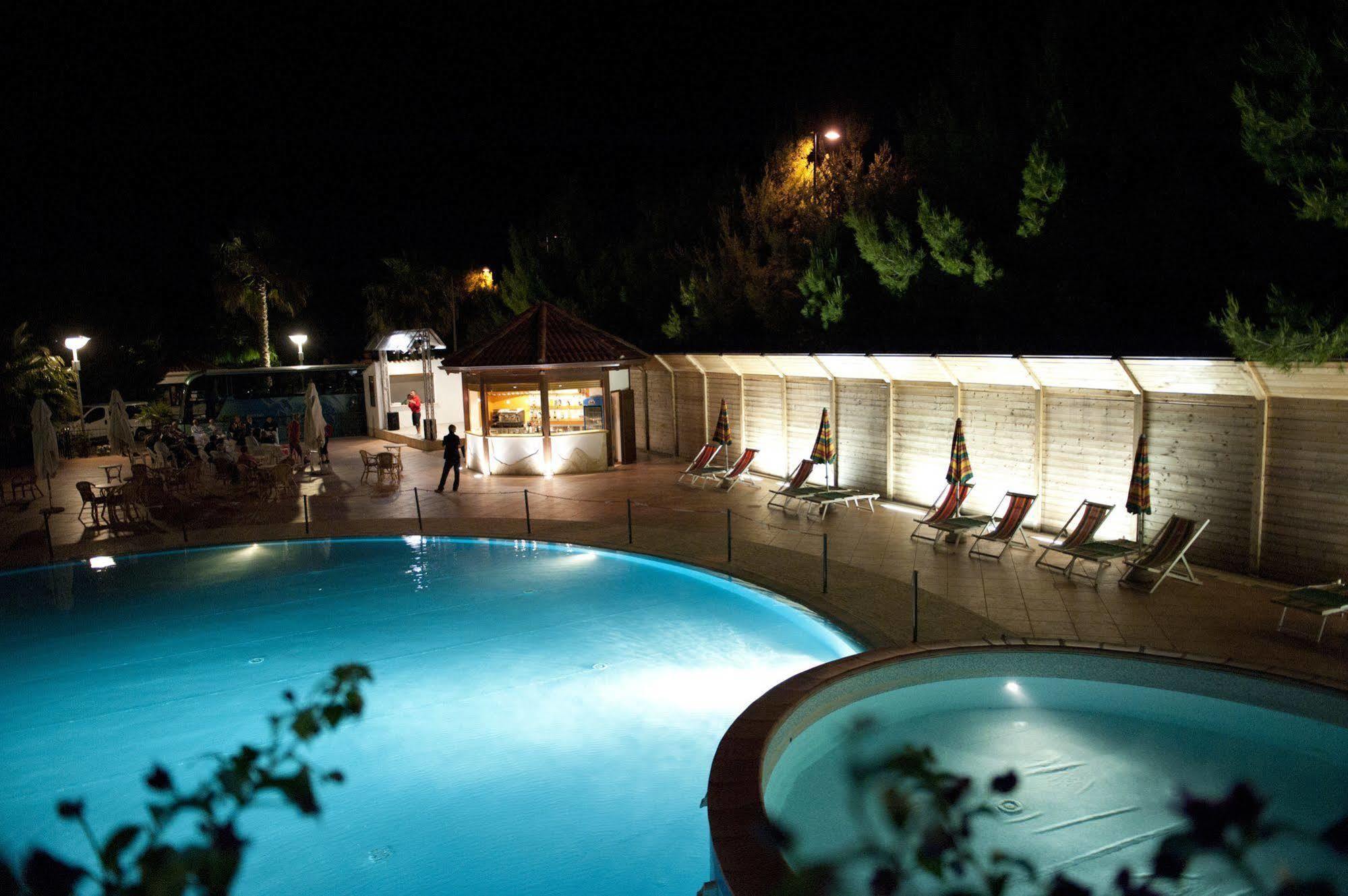Oasiclub Hotel Vieste Zewnętrze zdjęcie